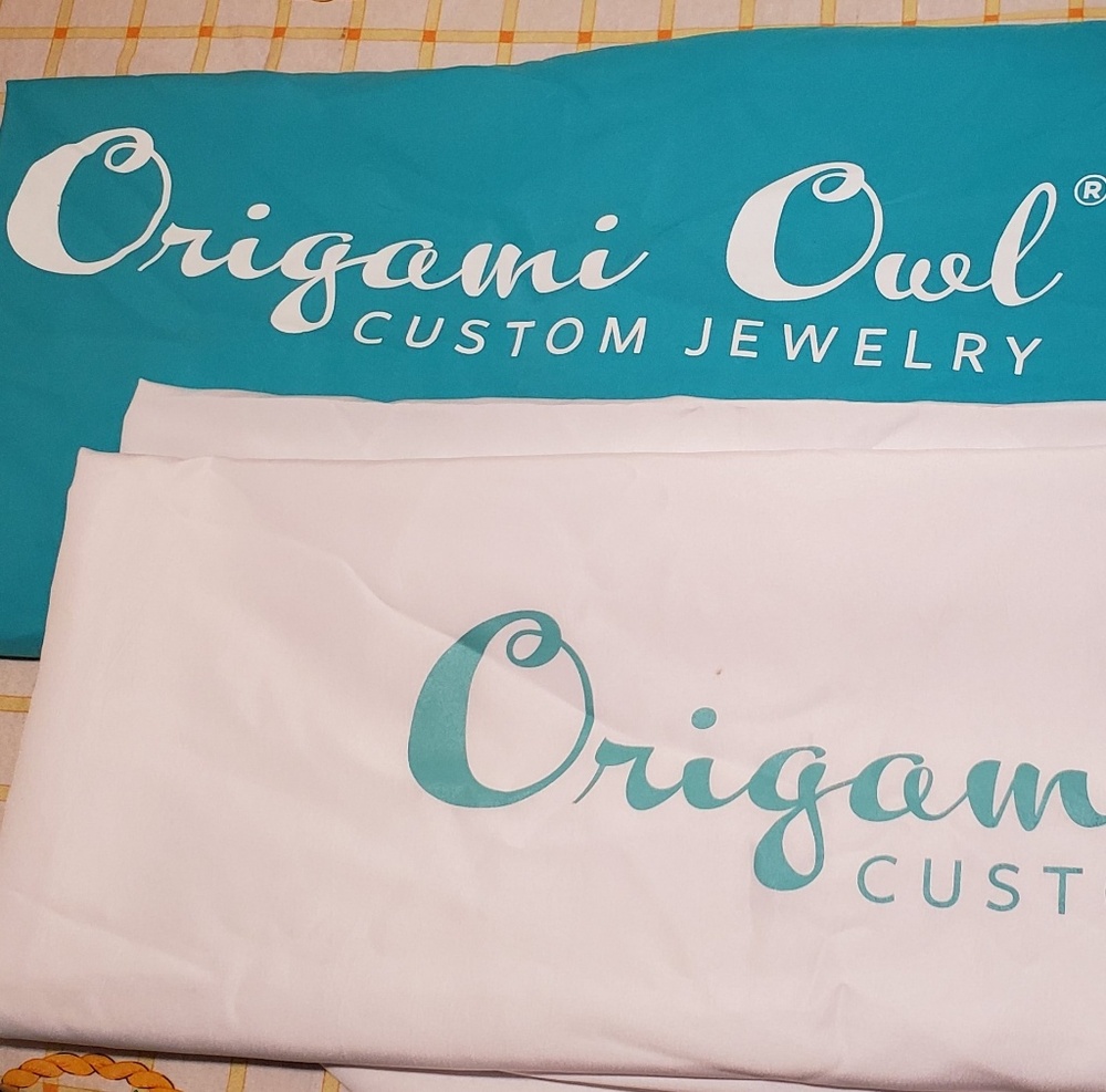 Set of 2 ORIGAMI OWL TABLECLOTHES